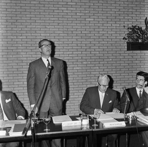 128588 Afbeelding van de nieuwe voorzitter van de Kring Midden-Utrecht H.G.I. baron van Tuyll van Serooskerken ...